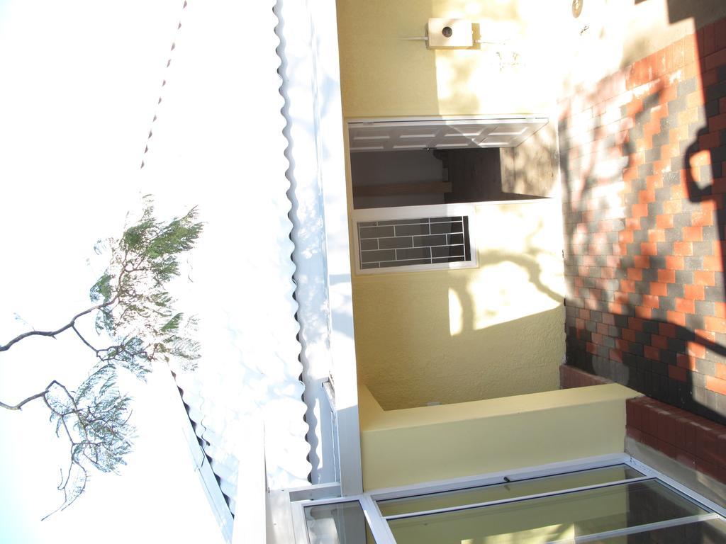 The Crescent Guesthouses - Bnb/Self Catering Durban Exterior photo