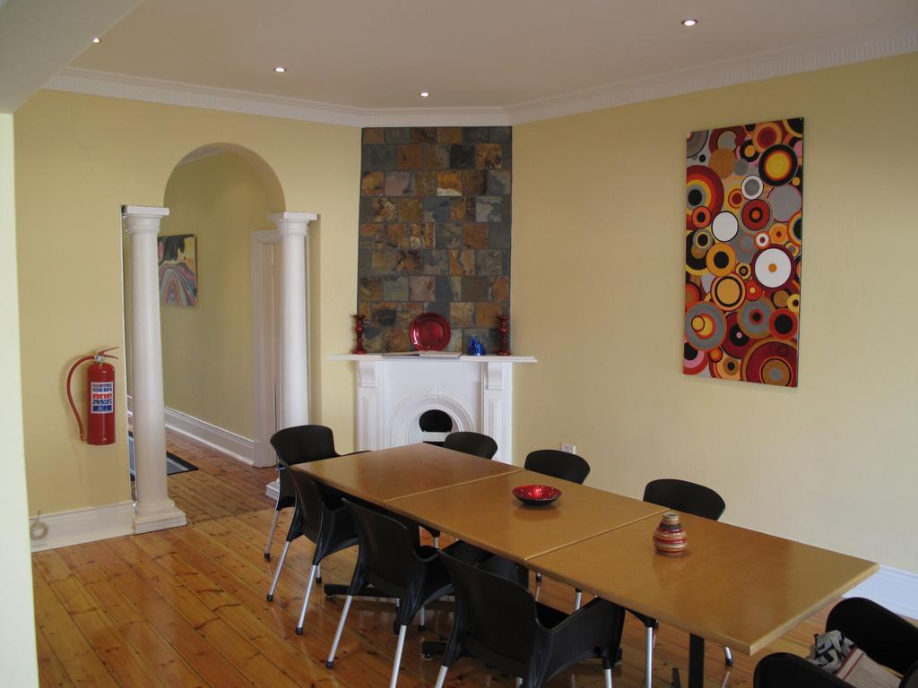 The Crescent Guesthouses - Bnb/Self Catering Durban Exterior photo