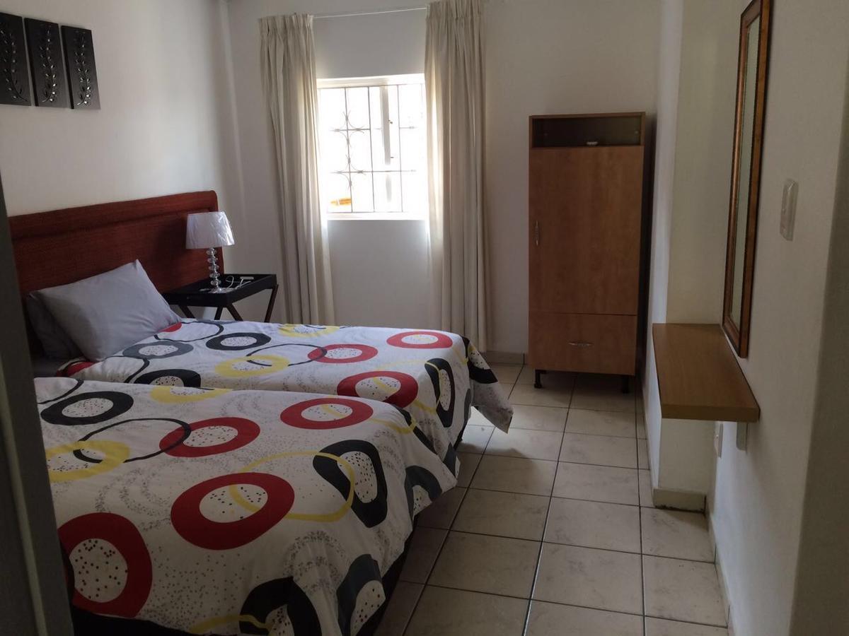 The Crescent Guesthouses - Bnb/Self Catering Durban Exterior photo